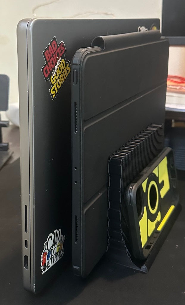 Verticale standaard voor 16' laptop, 12,9' iPad en iPhone/toetsenbord