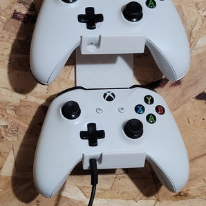 Wandmontage voor Xbox One Controller en Headset - Met ruimte voor twee controllers