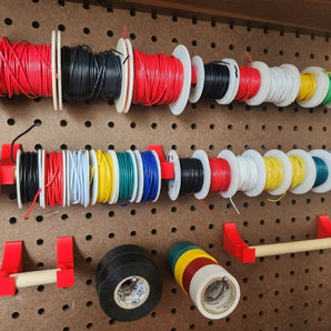 Modulaire spoelhouders voor kabel en draad op gereedschapsbord