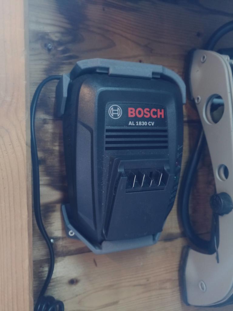 Bosch Batterijlader Wandmontage AL18xx