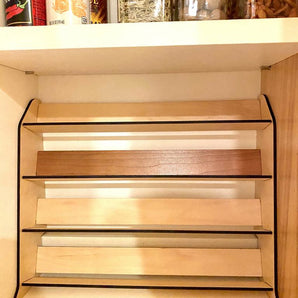 Compacte kruidenplank voor in de kast