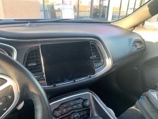 Smartphone- en tablethouder voor de auto voor Dodge met Uconnect-systemen