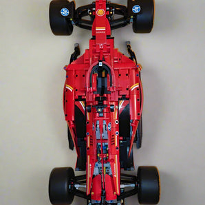 LEGO 42207 Ferrari SF-24 Muurbeugel