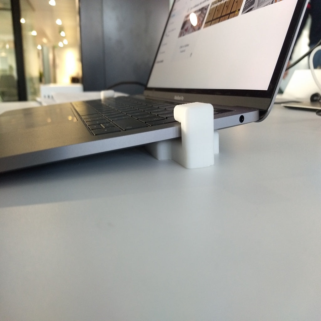 MacBook Pro 13 2019 steun/docking station