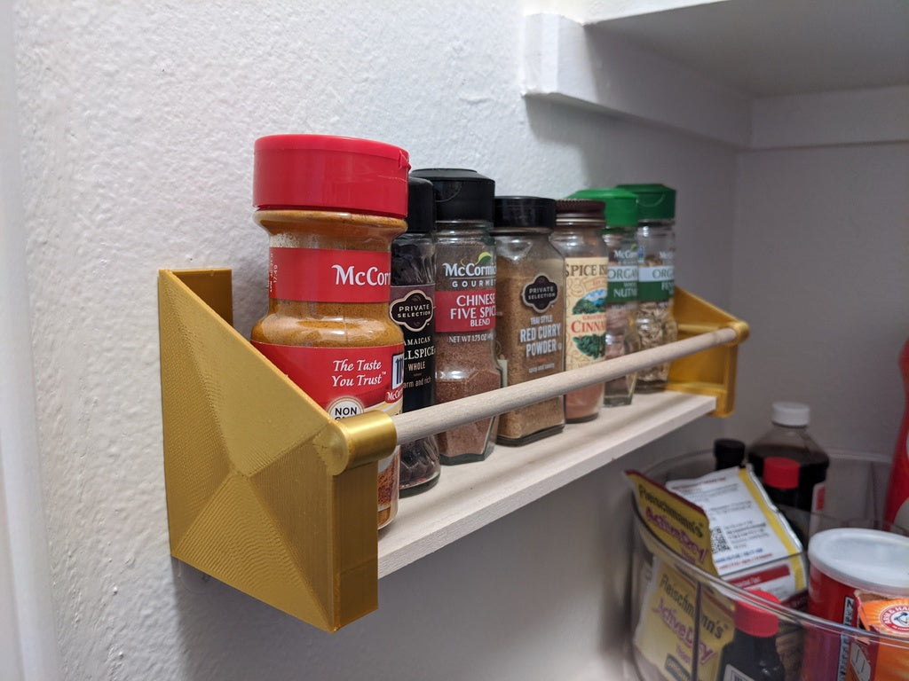 Flexibele kruidenplank voor een georganiseerde keuken