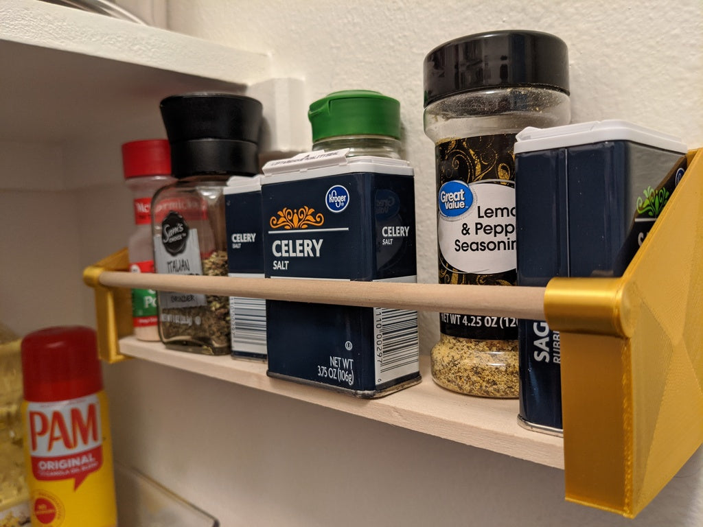 Flexibele kruidenplank voor een georganiseerde keuken