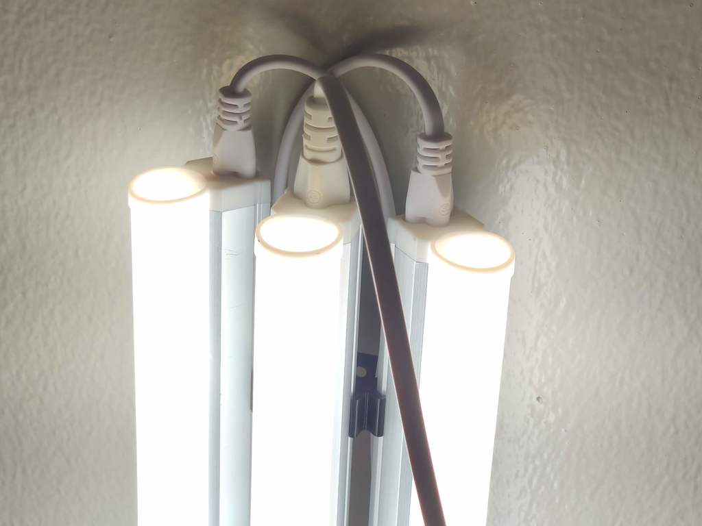 Plafondbevestiging voor Drie Barrina T5 LED-lampen