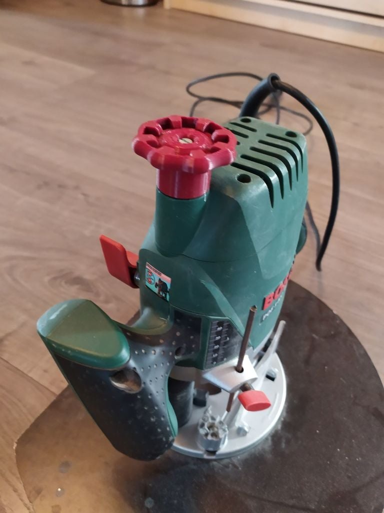 Bosch POF 1400 Router Vervangingsknop – Ventielstijl