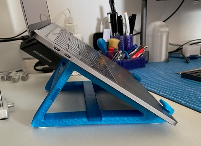 MacBook Pro en draagbare standaard - eenvoudige montage