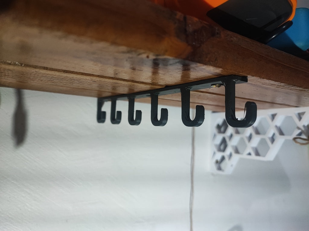 Onderplank kabelhouder / haak