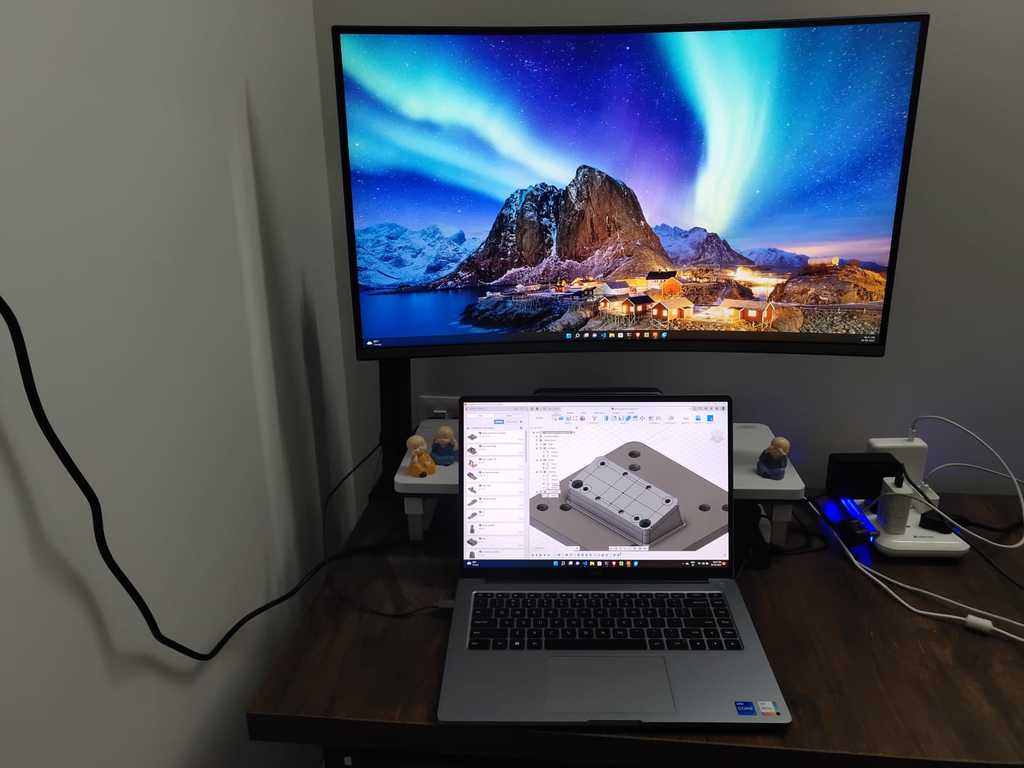 VESA-montageadapter voor gebogen Samsung-monitor