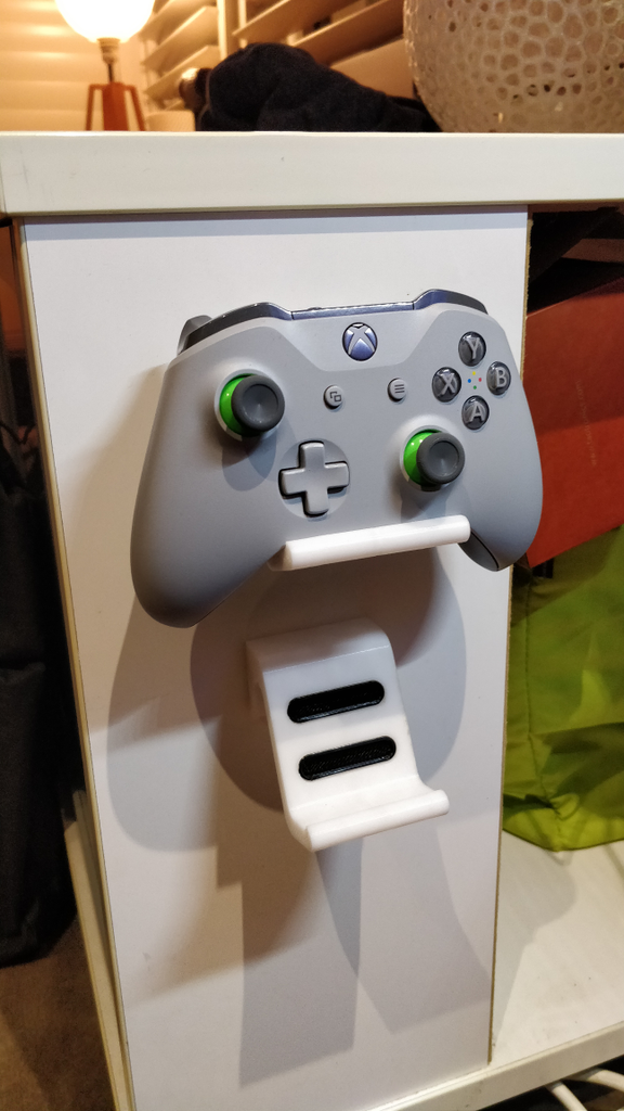 Minimalistische Xbox One S Controller Bevestiging / Houder