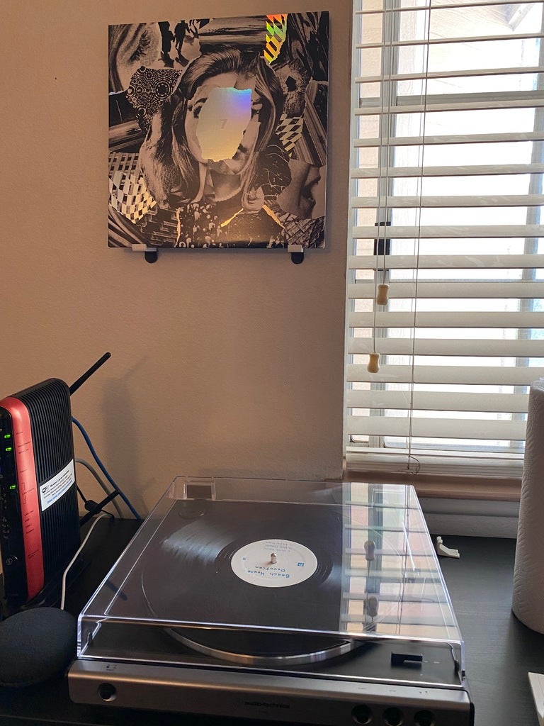 Vinylplaat Wandhouder "Nu speelt" - Elegant Display