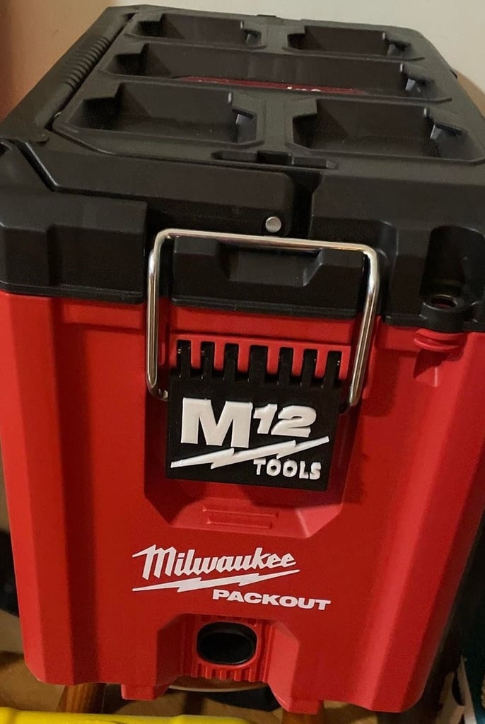 Milwaukee Packout Slot met M12 Logo voor Compacte Gereedschapskist