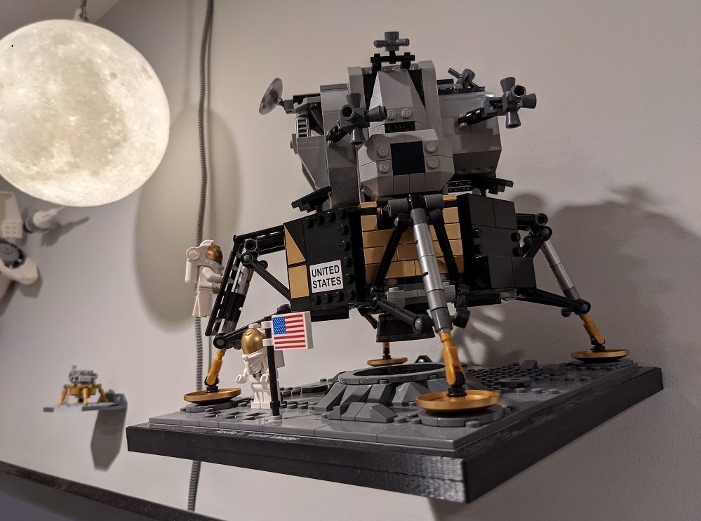 Muurbevestiging voor Lego NASA Apollo 11 Maanlander (10266)