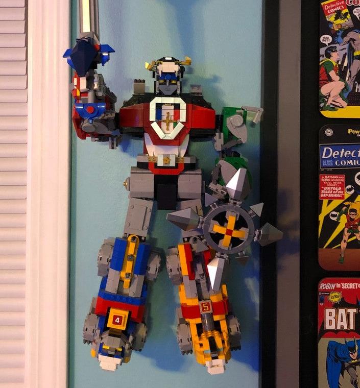 Lego Voltron muurbevestiging