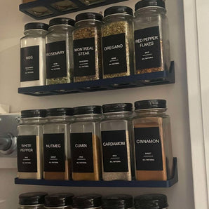 Elegante kruidenplank voor optimale keukenorganisatie