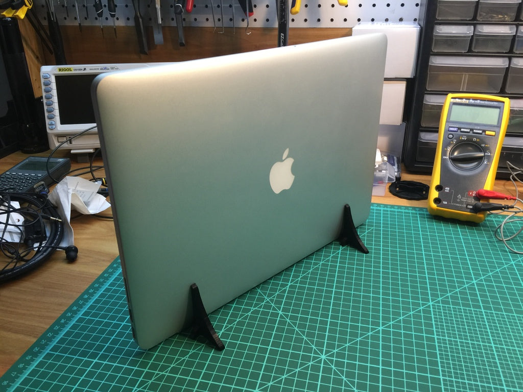 Verticale standaard voor MacBook Pro 15" Retina (18mm)