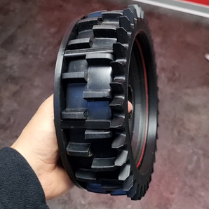 Wielspikes voor Parkside robotmaaier