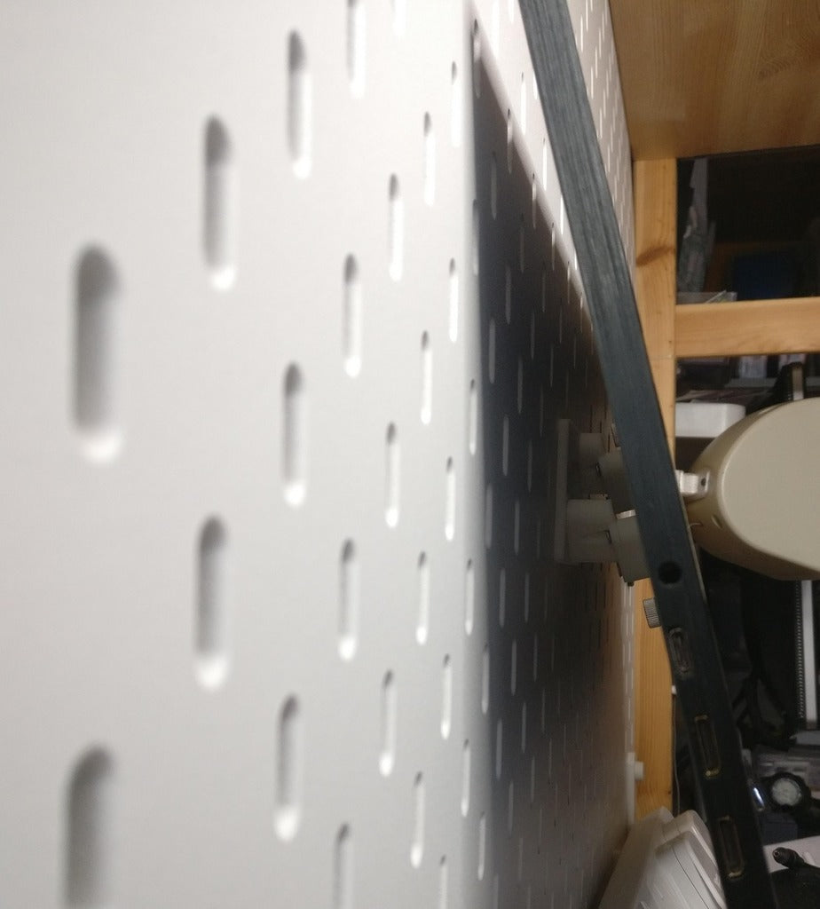 Vesa montagebeugel voor IKEA Skadis Grid paneel