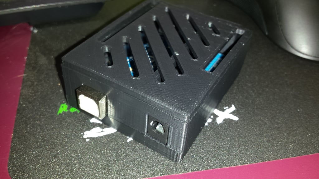 Eenvoudige en functionele box voor Arduino Uno en Ethernet