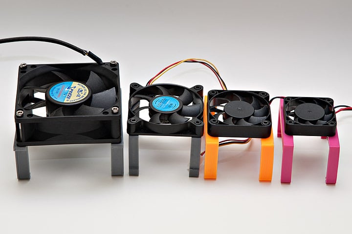 MOAB - Universele verstelbare ventilatorbeugel voor printplaten