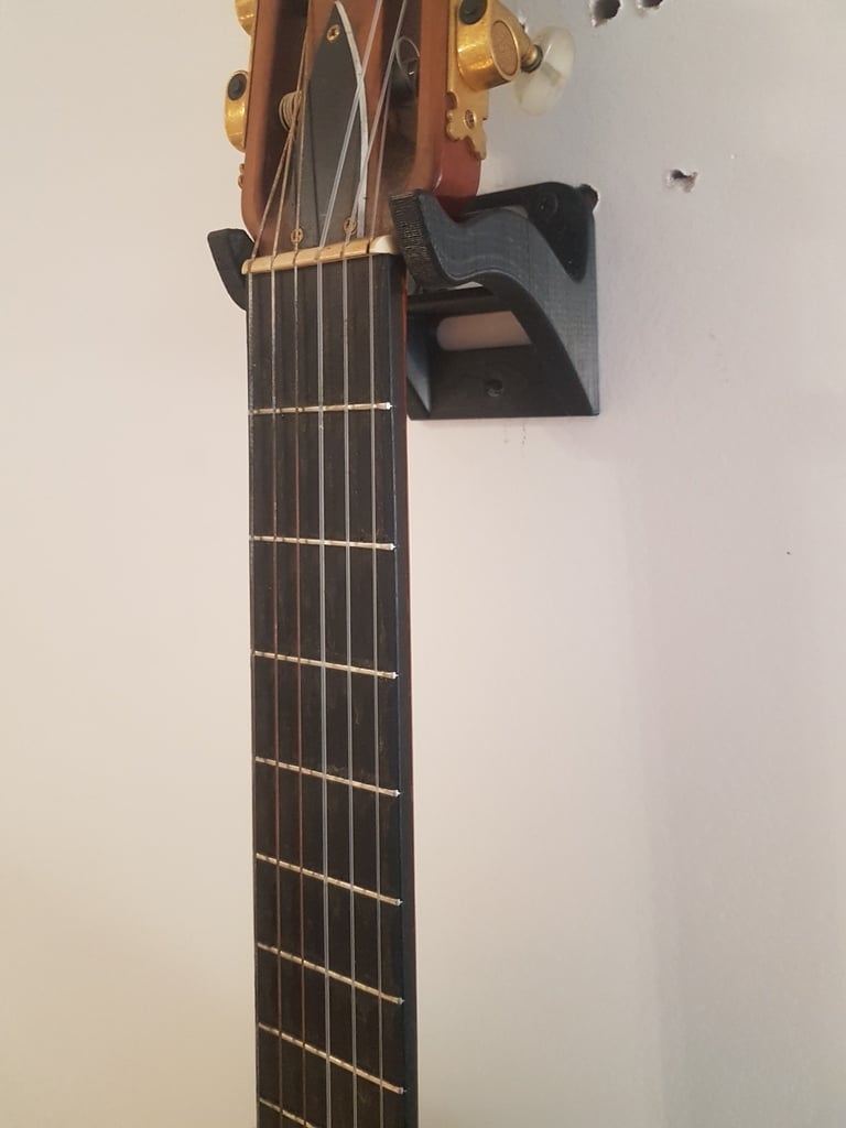 Bredere muurbeugel voor Spaanse gitaar