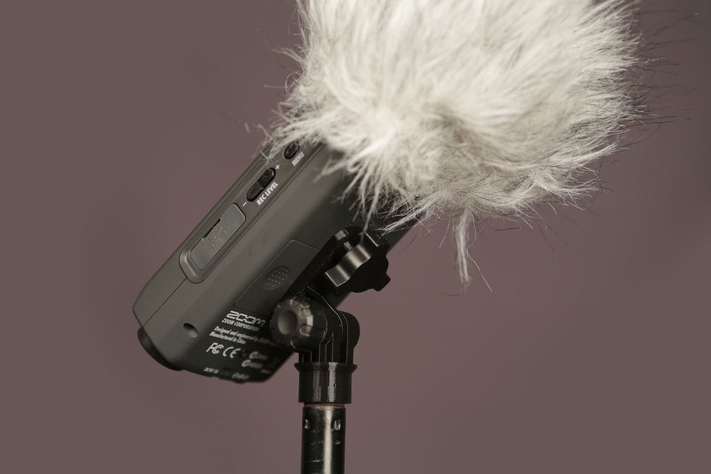 H4N adapter voor microfoonstatief op het podium