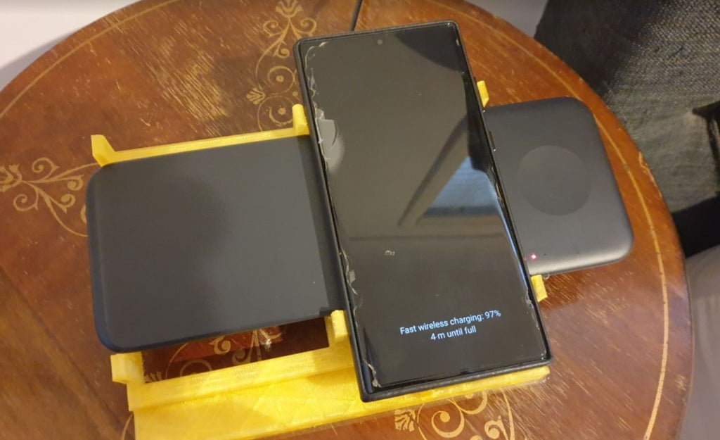 Samsung Trio-oplaaddock voor twee telefoons