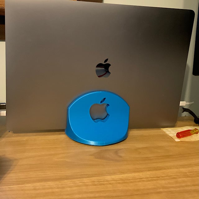 Verticaal dock voor MacBook Pro 2019