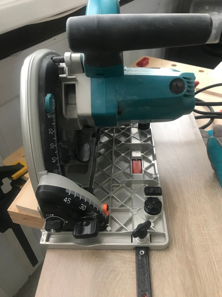 DIY-geleiderail voor cirkelzaag voor Makita SP6000