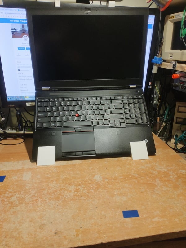 ThinkPad P50 laptophouder en voetsteunset