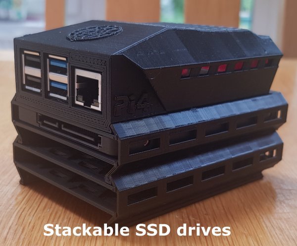 Overklokte Raspberry Pi 4 behuizing met SSD houder en standaard