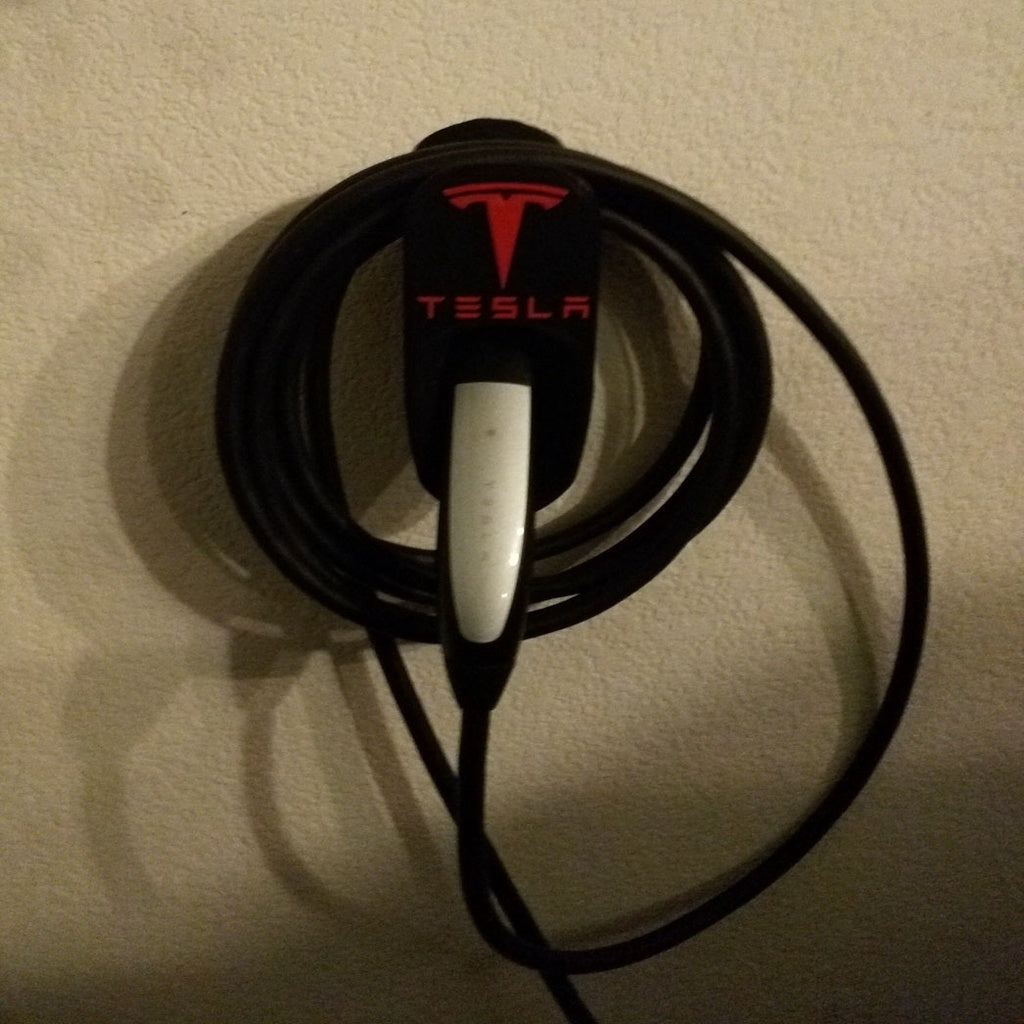 Grotere versie van de Tesla Wall Connector Cable Organizer