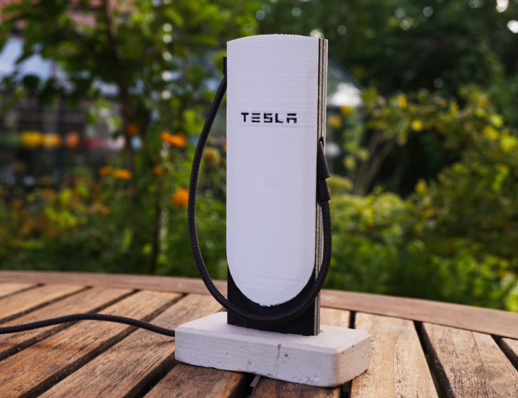 Tesla V4 Supercharger telefoonopladermodel
