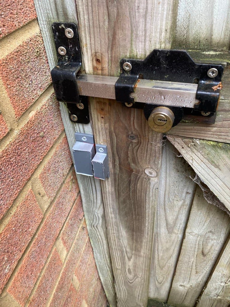 Sonoff deursensorinstallatie voor de tuin