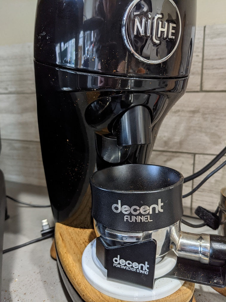 Adapter voor montage van de Decent Espresso portafilterhouder op een Niche Zero molen
